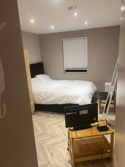 🌟 Furnished Studio Flat – Lee Green, SE12 – Bills Main Photo
