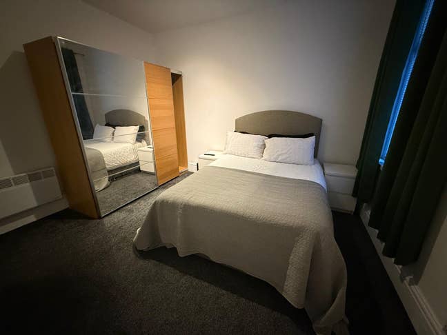 ✨Bright Double Room in Clean Professional House   Main Photo