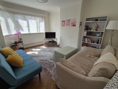 Spacious Double Bedroom in Isleworth Main Photo