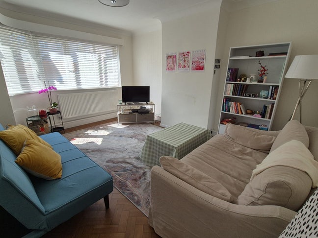 Spacious Double Bedroom in Isleworth Main Photo