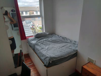 Nice Clean bedrooms Main Photo