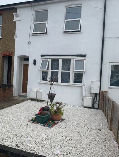 Newly Refurbished Double Room – Feltham / Heathrow Main Photo