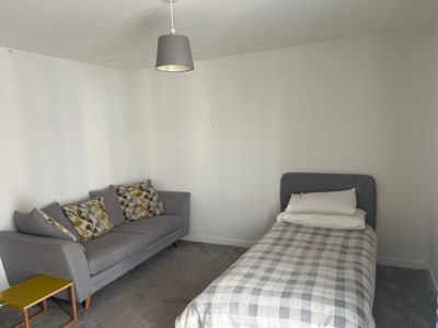 Short Term Double Room Main Photo