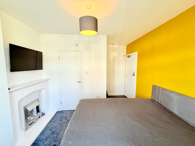 Ensuite Room - Crew house /LHR staff very near LHR Main Photo