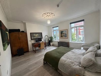 Share house near Arsenal Stadium Main Photo