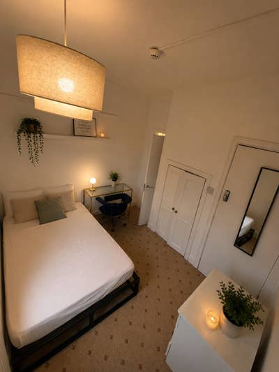 ☘️Ensuite and Studio Rooms in Edgeware Main Photo
