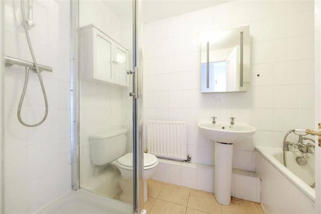 Large Double Room | Bills Included | Enfield  Main Photo