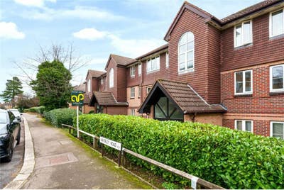 Large Double Room | Bills Included | Enfield  Main Photo