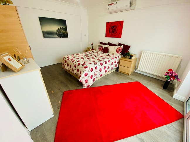 🏠Self contained Studio in Park Royal – Zone 3 Main Photo