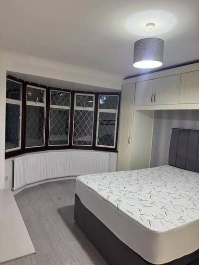 Beautiful En-Suite Room to Rent Main Photo
