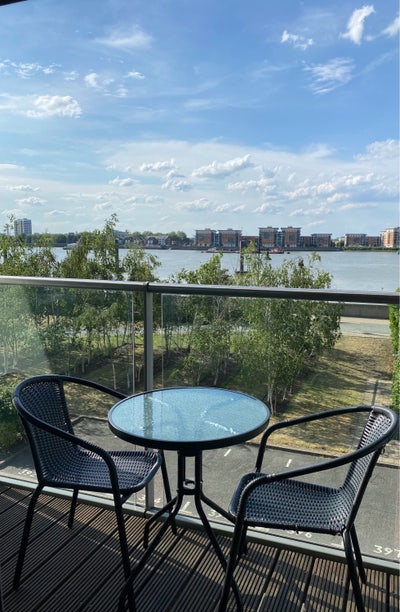 Modern apartment walking distance to QEH Main Photo