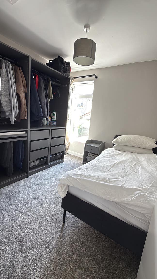 Double Room  In Holywood Townhouse  Main Photo