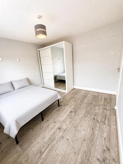 East Ham Double Room | Bills Included | No Deposit Main Photo
