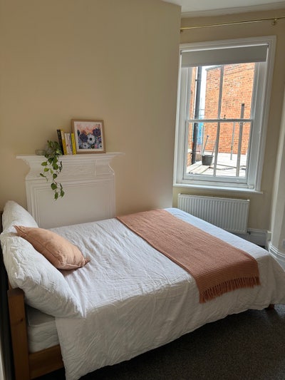 Bright Double Room in Maida Vale Main Photo