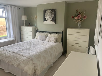 Spacious Double room in a picturesque setting   Main Photo