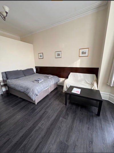 Studio serviced apartment   Main Photo