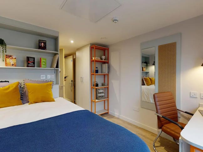 En suite Double room available Main Photo