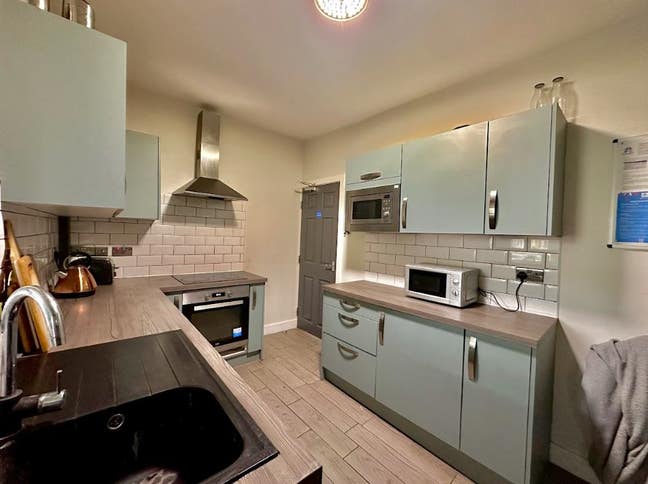 Stylish Shared Living, Pindar St Main Photo