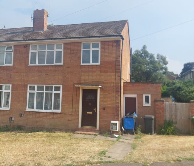 3 bed property in Rugby for &pound;900 pcm Main Photo