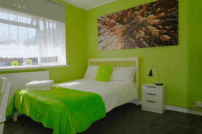 Stunning Refurbished Double Room – All Bills Main Photo