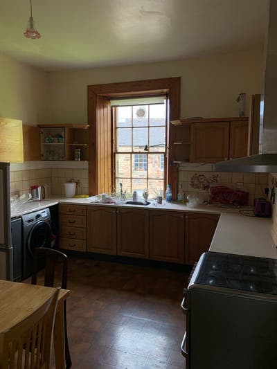 Double room available in large Newington flat Main Photo