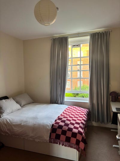 Bright Double Room in NW8 | &pound;1,200 pcm Main Photo