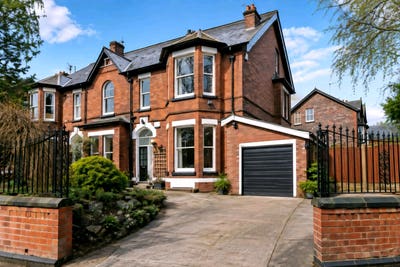 🏡 Beautiful Double Rooms with En-Suite – Monton  Main Photo