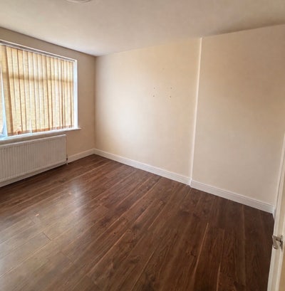 Double room available in Redbridge IG1  Main Photo