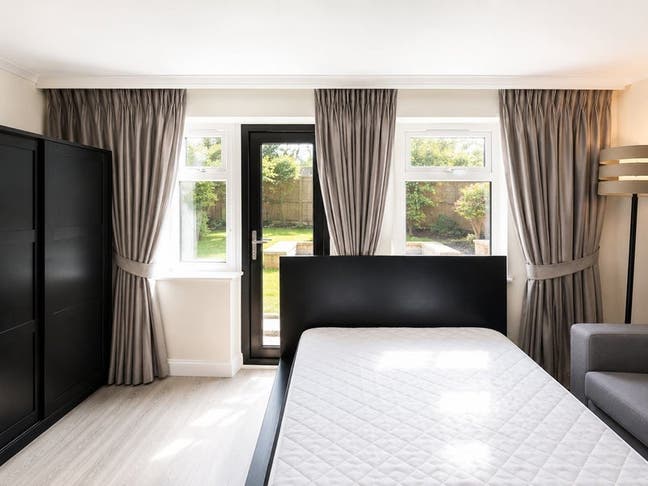  XL Room W/ Garden | Stratford | 3min from Tube Main Photo