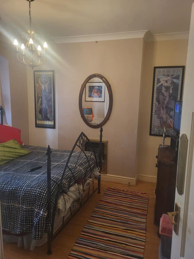 Big rooms. Peaceful friendly home B14 Main Photo