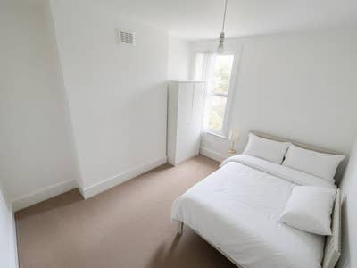 Spacious DoubleRoom in SE18  Main Photo