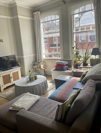 Tooting Bec room available from mid September Main Photo