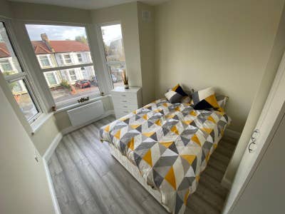 😍 Double Ensuite Rooms - Seven Kings 😍  Main Photo