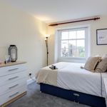 A lovey double room Kensington Church Street Main Photo