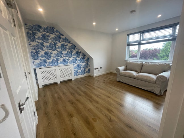 Recent renovated 1 bedroom flats NW2  Main Photo