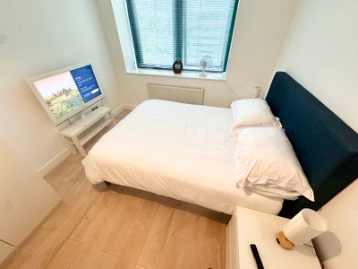 Amazing luxury Rooms en-suite Available Now Main Photo