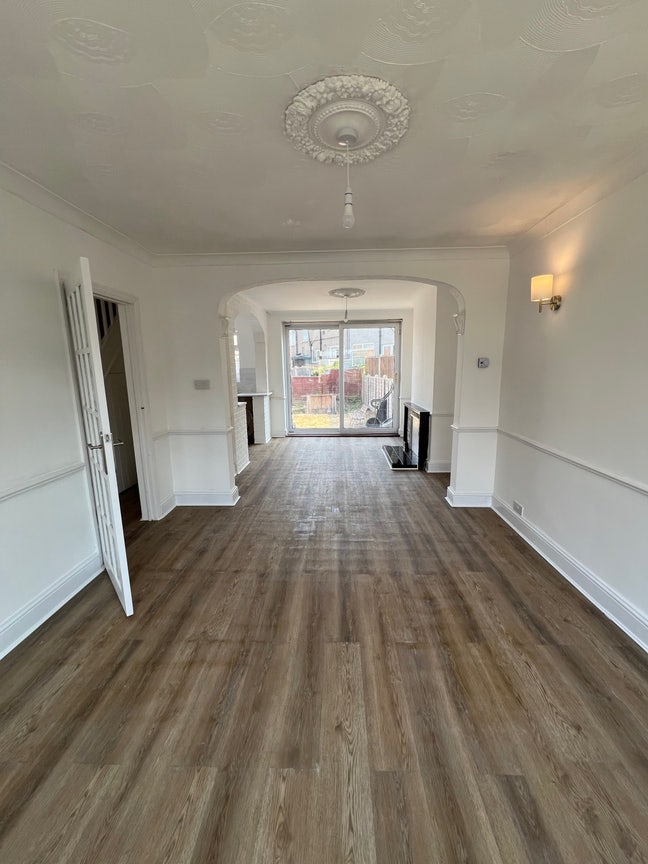 Beautiful newly renovated Dartford home  Main Photo