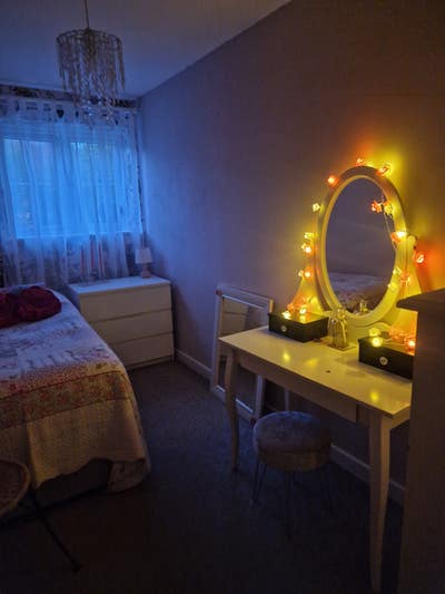 SINGLE room to let Main Photo