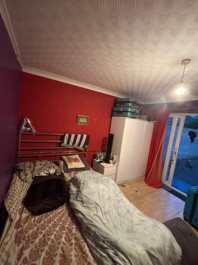 Female Bedspace Available  Main Photo