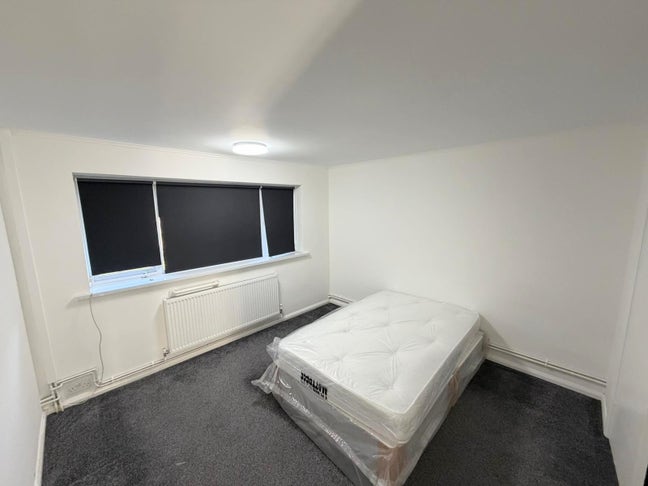 DSS - Studio Flat Available in Sidcup Bexley DA14 Main Photo
