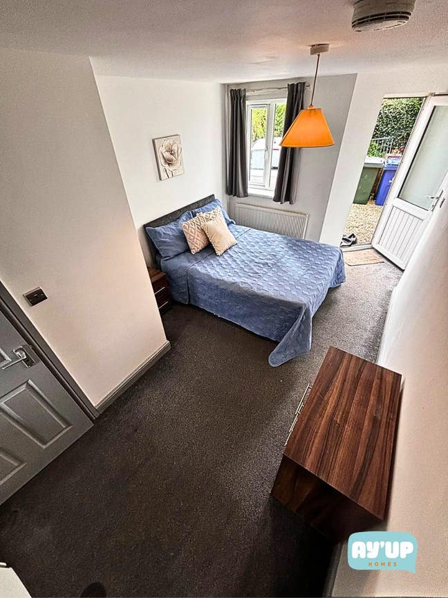 Big Wheatley Studio Room Main Photo