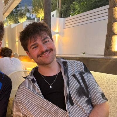 Josh, 22- Looking for Flatmate in Manchester Main Photo