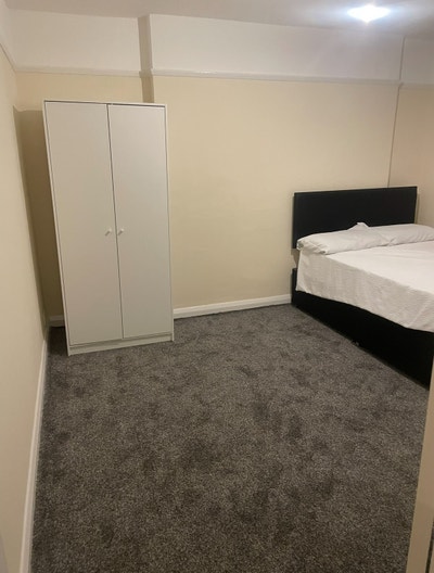 Beautiful New furnished Double room to rent  Main Photo