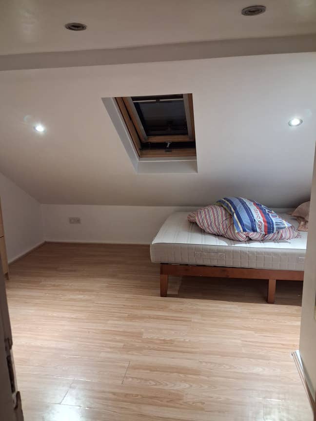 Bright double room in Canning Town Main Photo