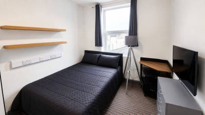 Fully Furnished Double Room  Bills Included  Main Photo