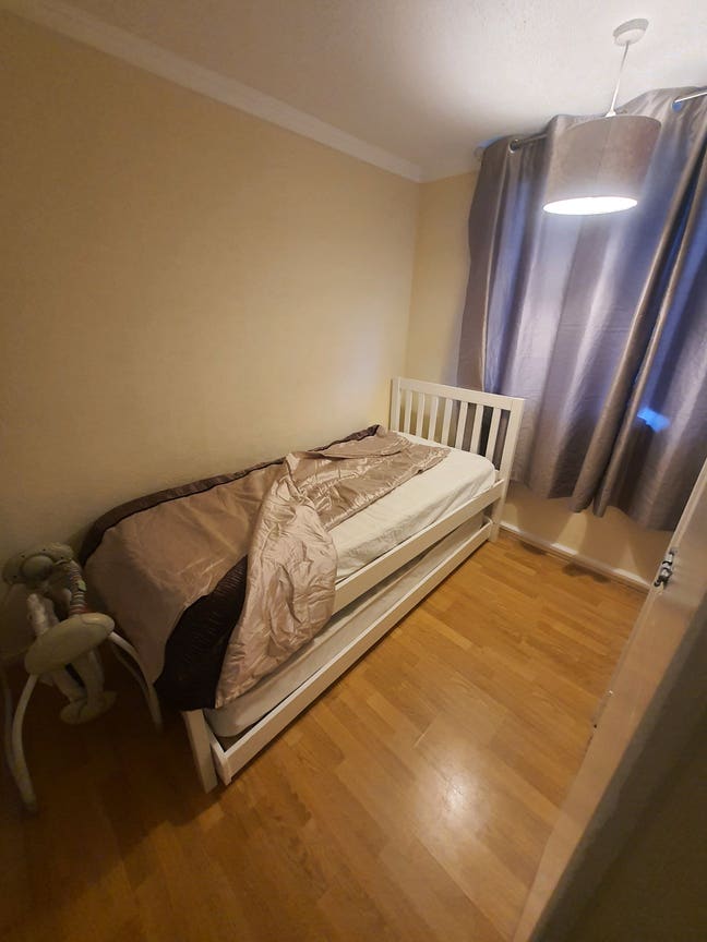 Spare Room available  Main Photo