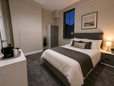 XLarge EnSuite Rooms - Near to FGH -Ideal Location Main Photo