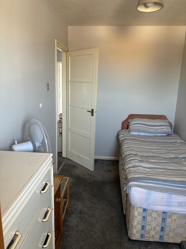 Single Room to Let  Main Photo