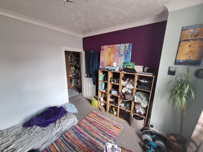Looking for a flatmate to share my lovely flat Main Photo