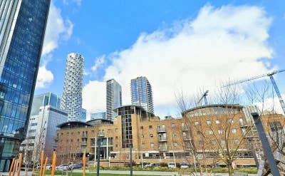 2 Stunning Double Rooms in Central Canary Wharf Main Photo